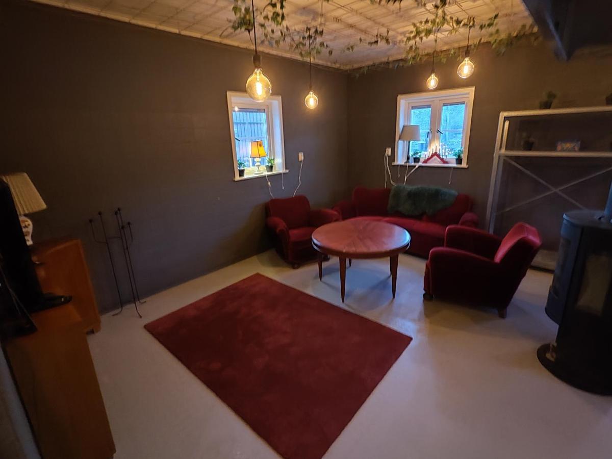 Romme Stugby Hotel Borlange Bagian luar foto