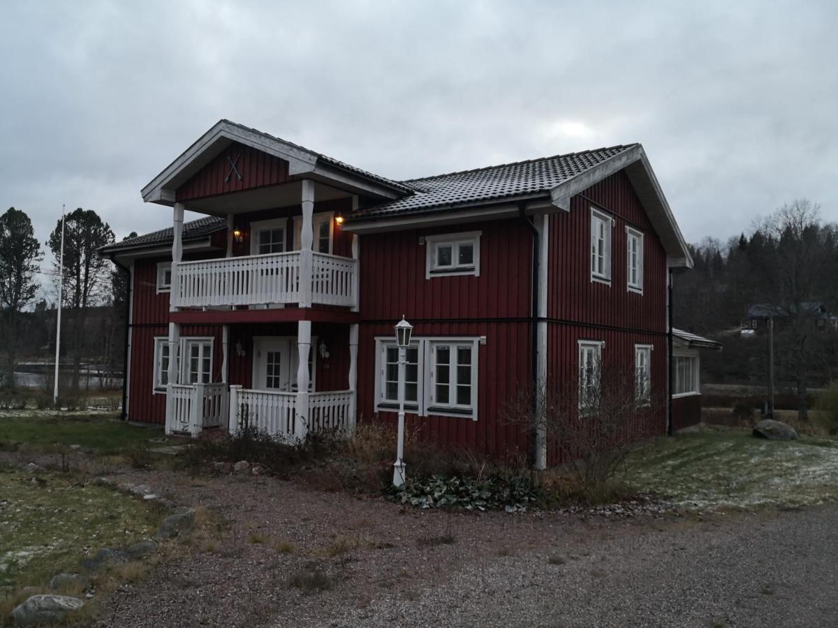 Romme Stugby Hotel Borlange Bagian luar foto